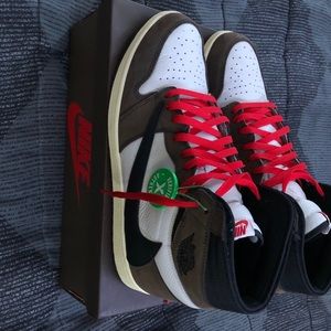 Jordan 1 Retro High Travis Scott